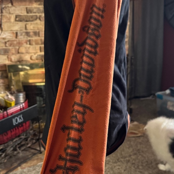 Harley-Davidson Black and Orange Rhinestone Long Sleeve Top - Picture 3 of 5